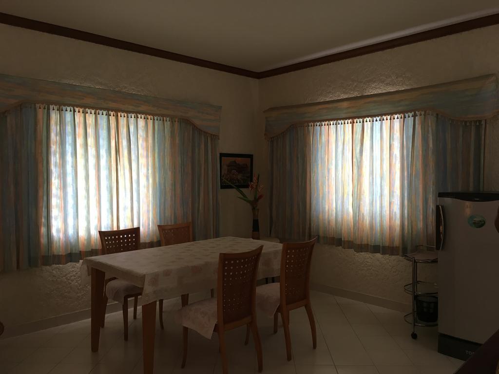 Peaceful Homestay Rawai Exterior photo
